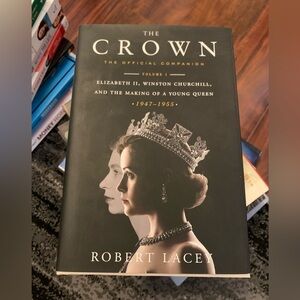 The Crown Official Companion Book